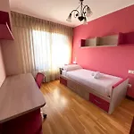 Campomanes 아파트